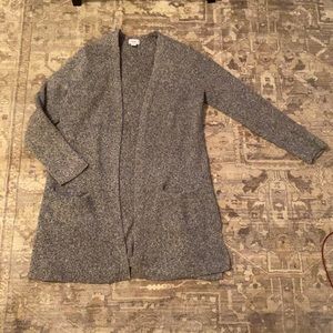 Long sleeve knitted cardigan with pockets